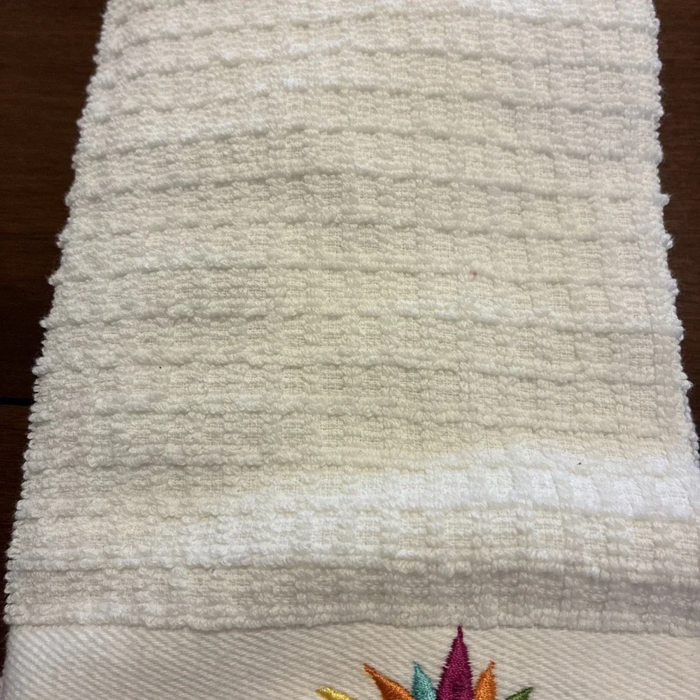 Embroidered Pineapple Kitchen Towels 100% Cotton Set of 2 16